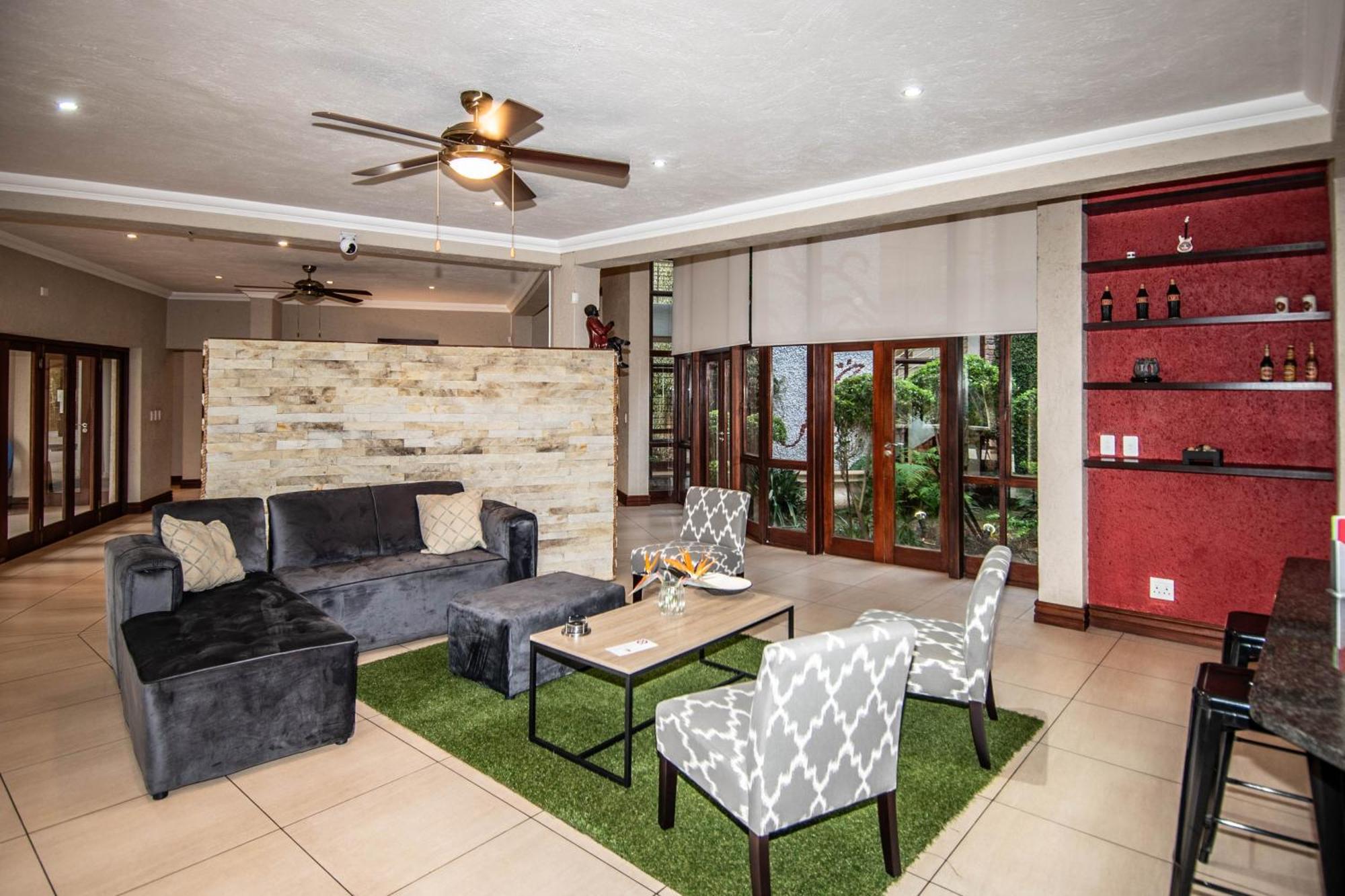7 Saint Andrew Hotel Witrivier Buitenkant foto